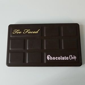 TOO FACED CHOCOLATE CHIP PALETTE